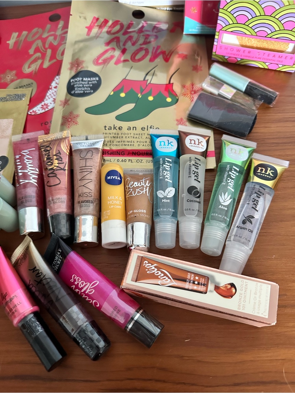 Cosmetic bundle - Picture 4 of 8